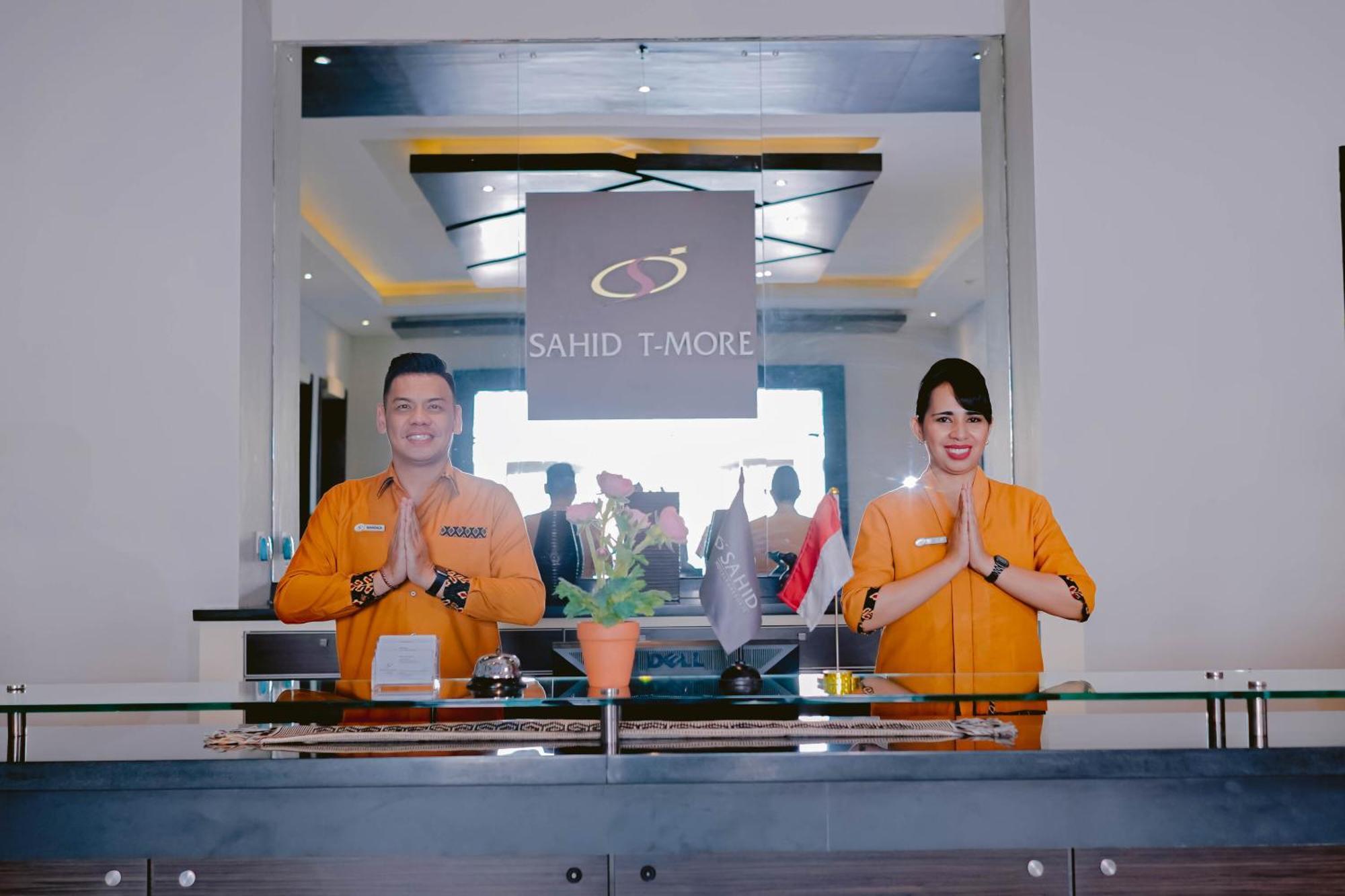 Sahid T-More Hotel Kupang  Buitenkant foto