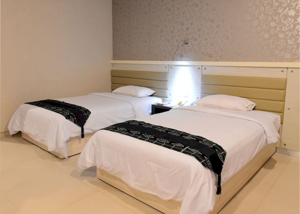 Sahid T-More Hotel Kupang  Buitenkant foto