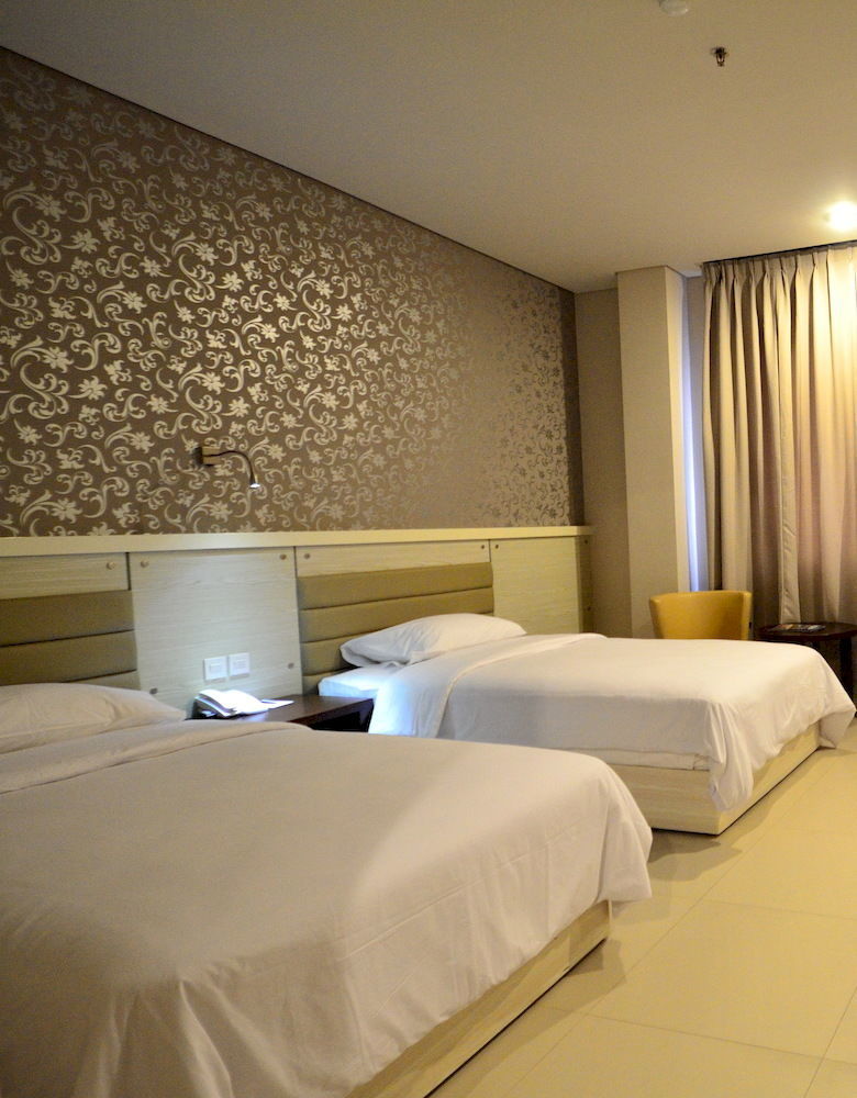 Sahid T-More Hotel Kupang  Buitenkant foto